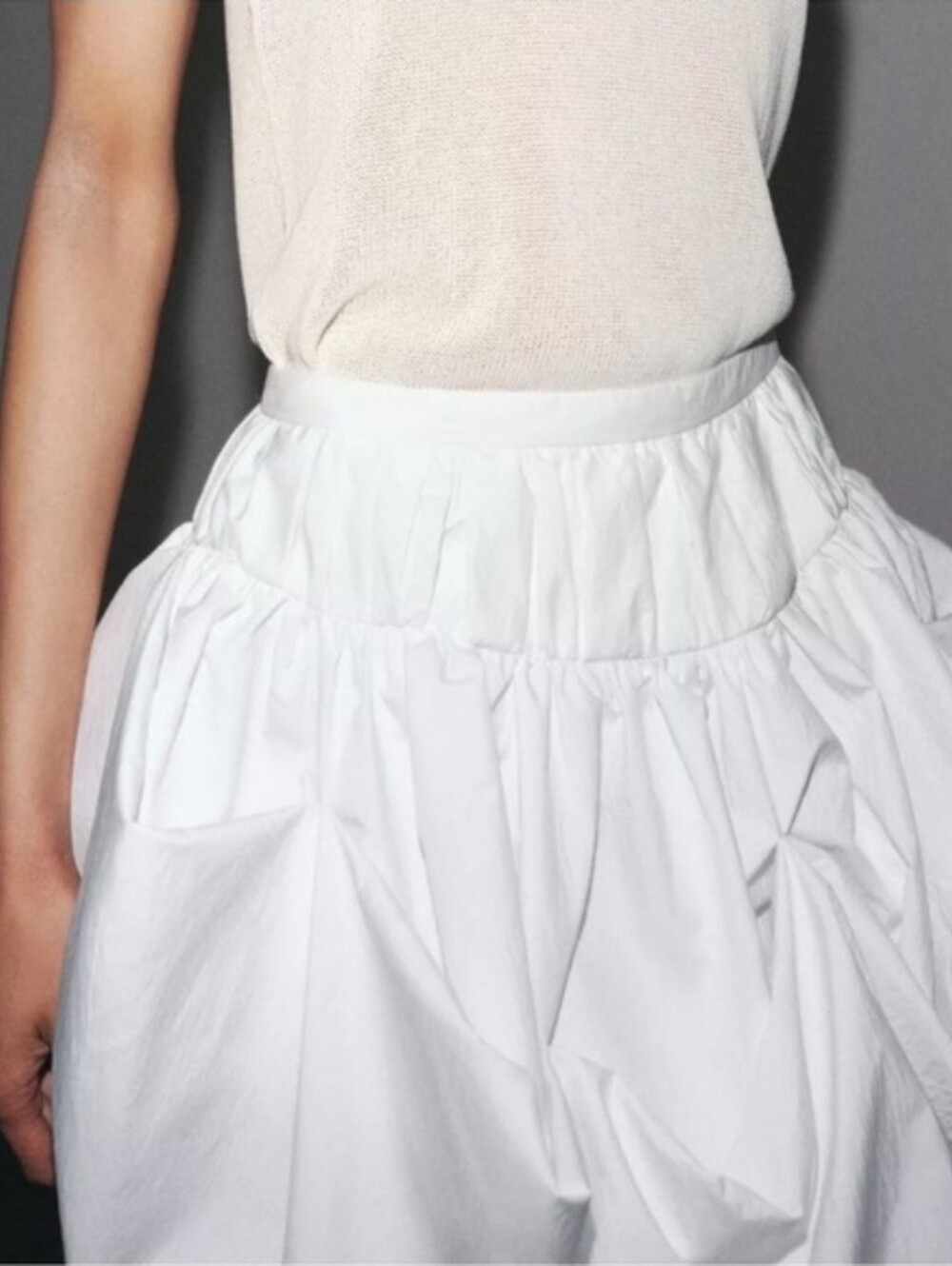 Sz S New Zara ZW COLLECTION BALLOON MINI SKIRT White - Picture 4 of 6